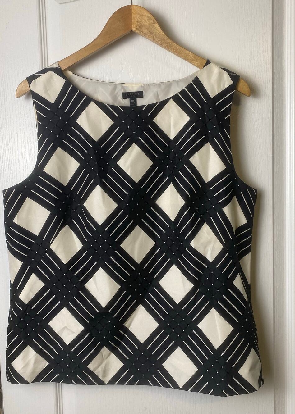 Talbots Black Cream 100% Silk Sleeveless Blouse Classy Women's Size Petite 16